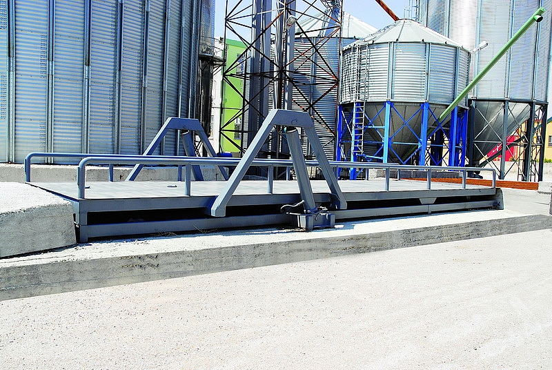 10m Above Ground Unloading Platform | Yılmaz Kardeş Unloading Platforms